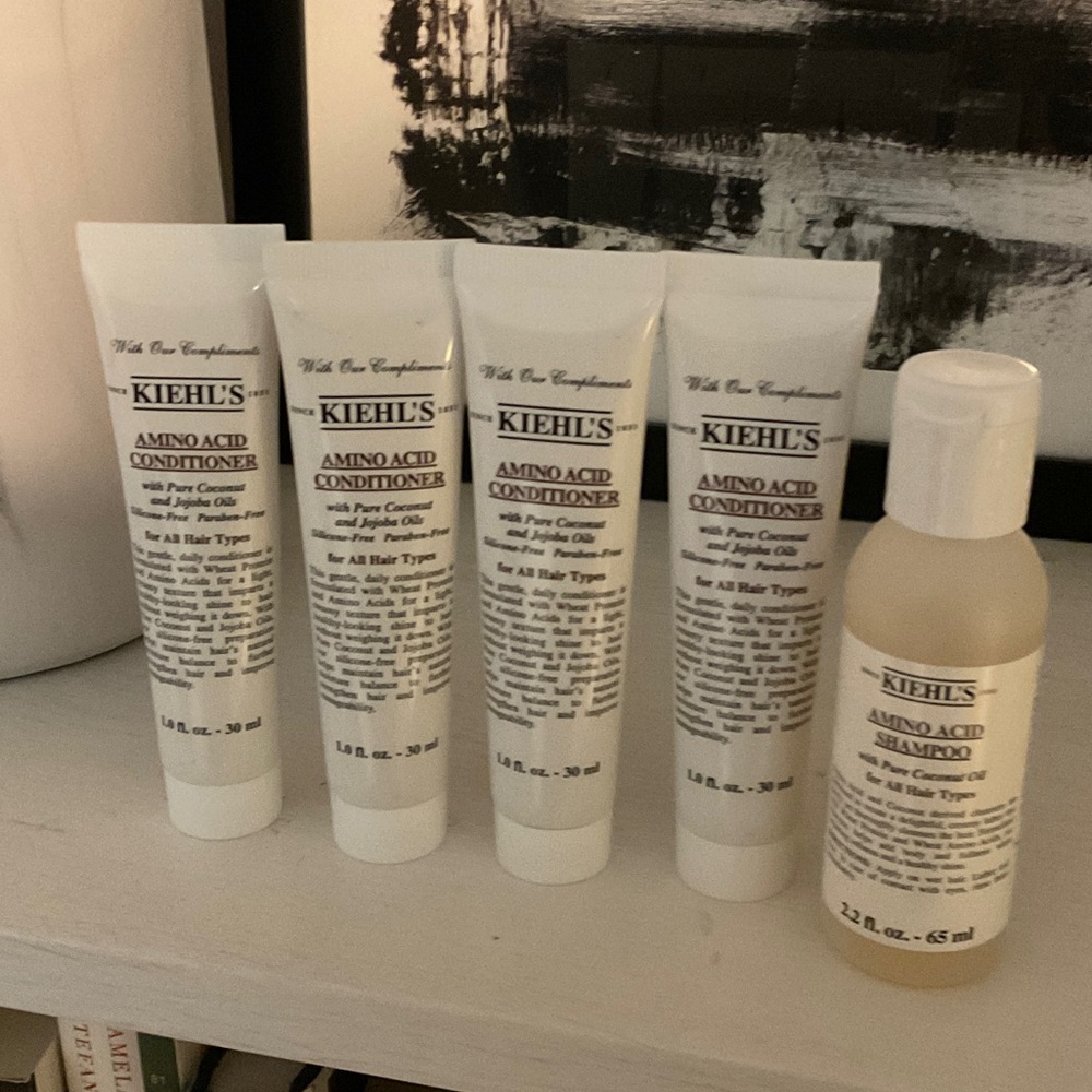 Kiehl's White Amino Acid Shampoo and Conditioner Set